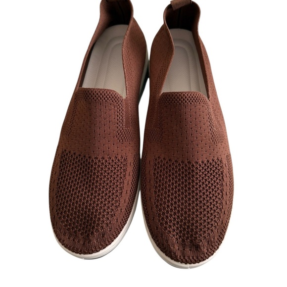 New Chocolate Brown Women’s Comfortable Mesh Slip On Walking Shoe 9 - Picture 1 of 5